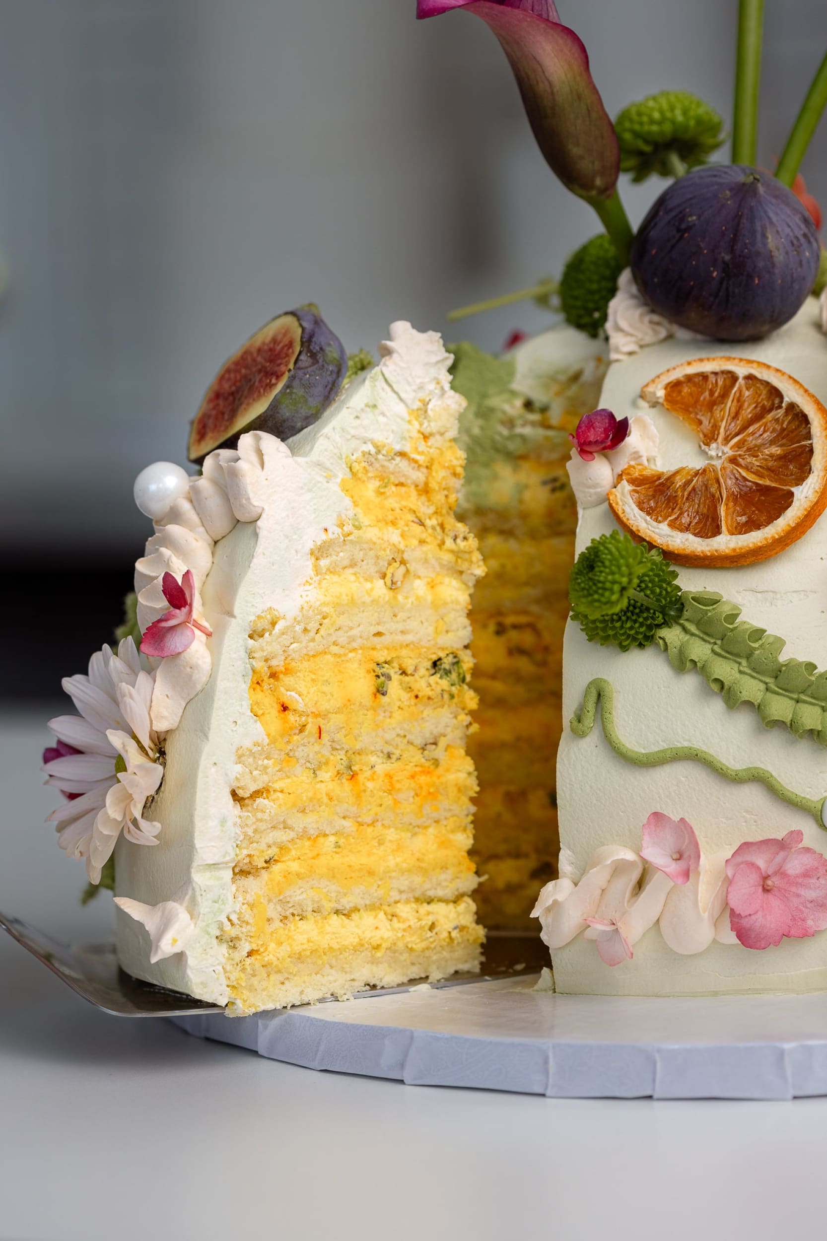 The floral dome - custom cake