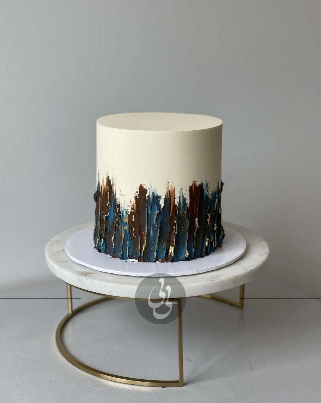 Vertical abstract on buttercream - custom cake