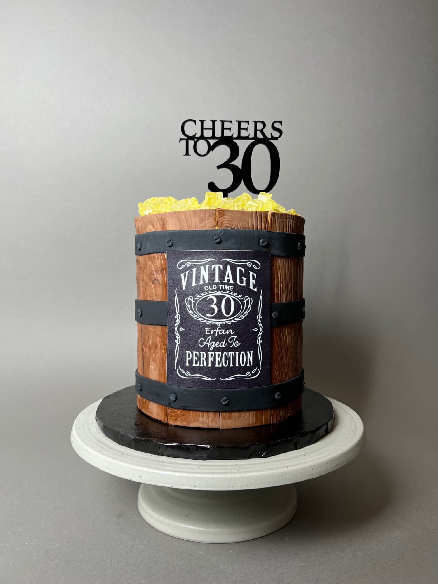Vintage barrel - custom cake