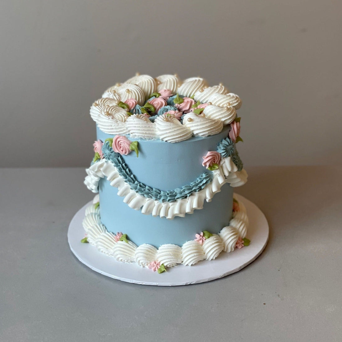 Vintage lambeth on whipped cream - custom cake