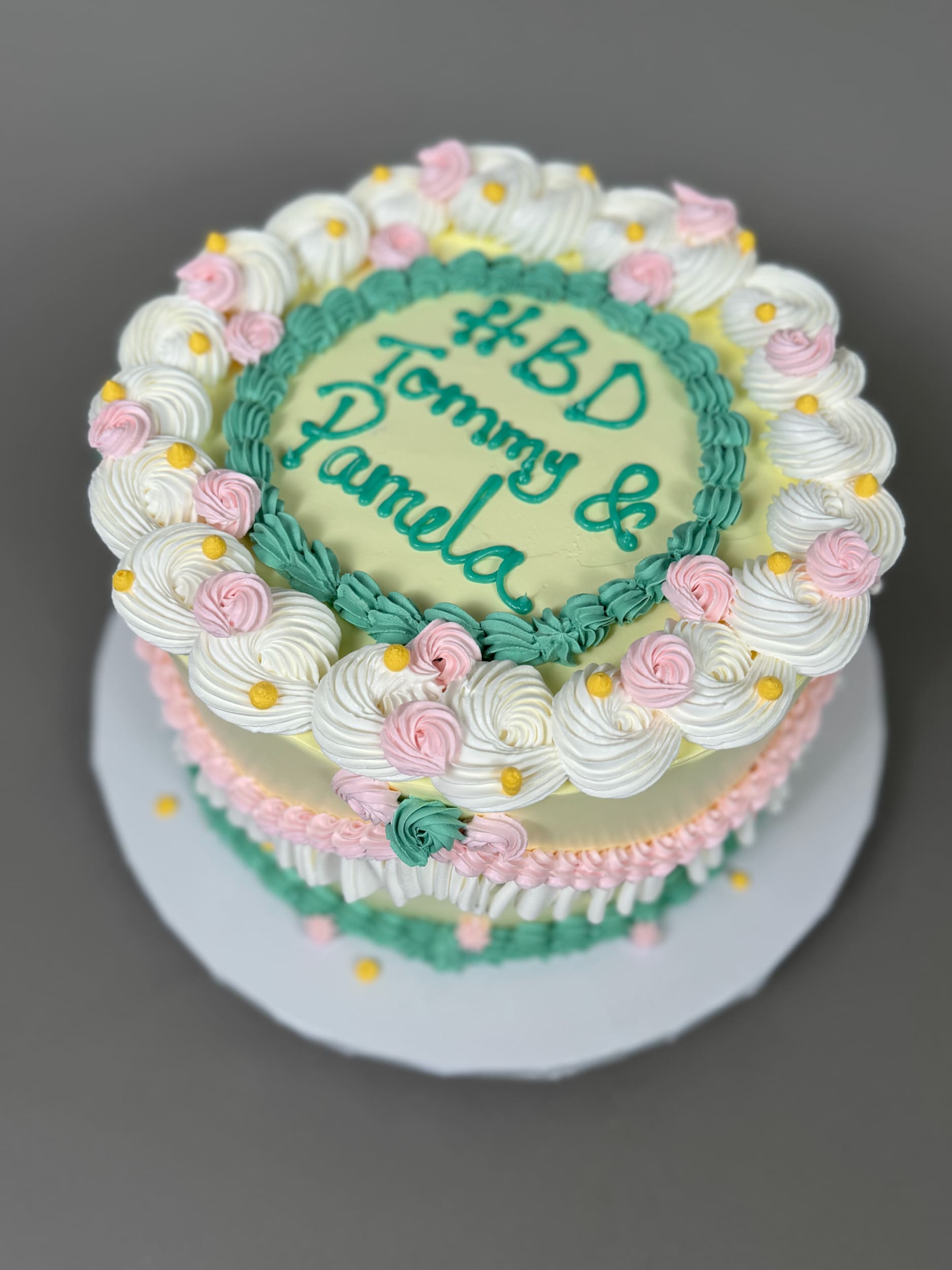 Vintage lambeth on whipped cream - custom cake