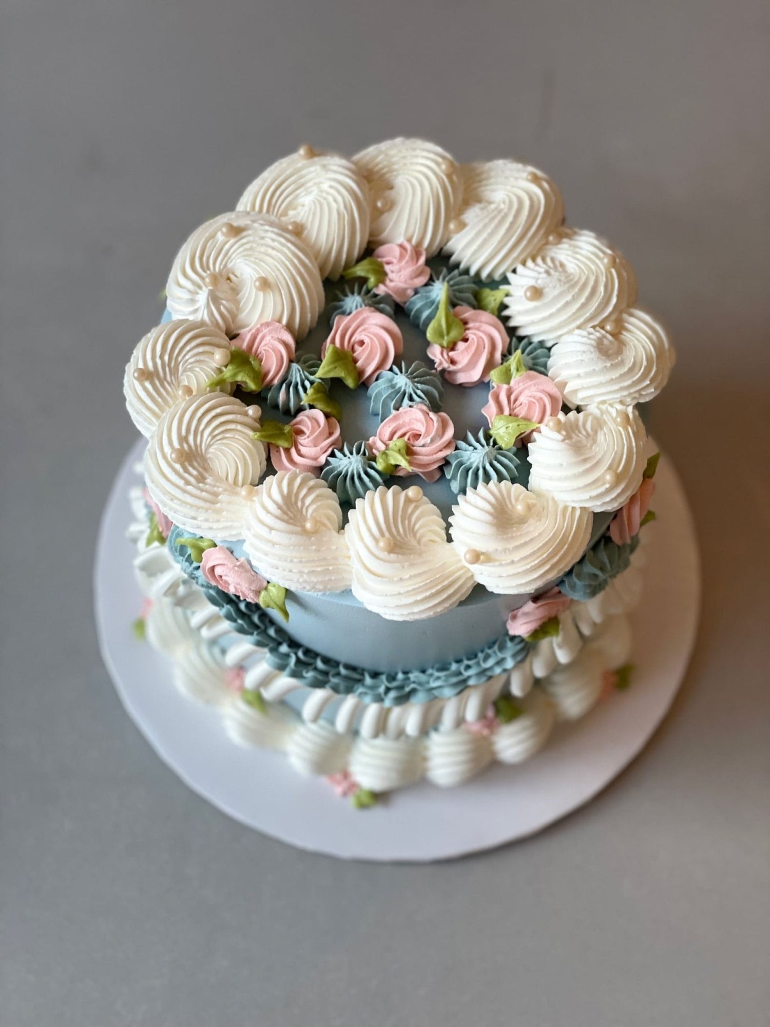 Vintage lambeth on whipped cream - custom cake