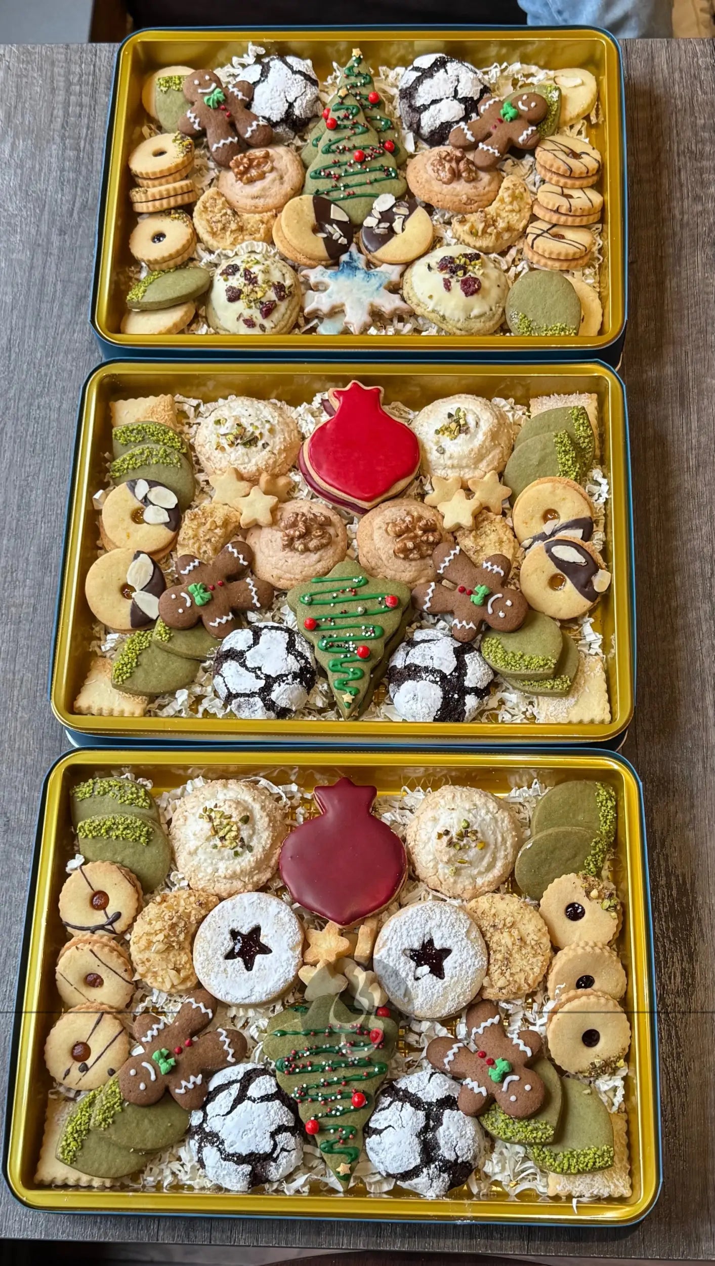 Winter holiday cookies - large box - pastry