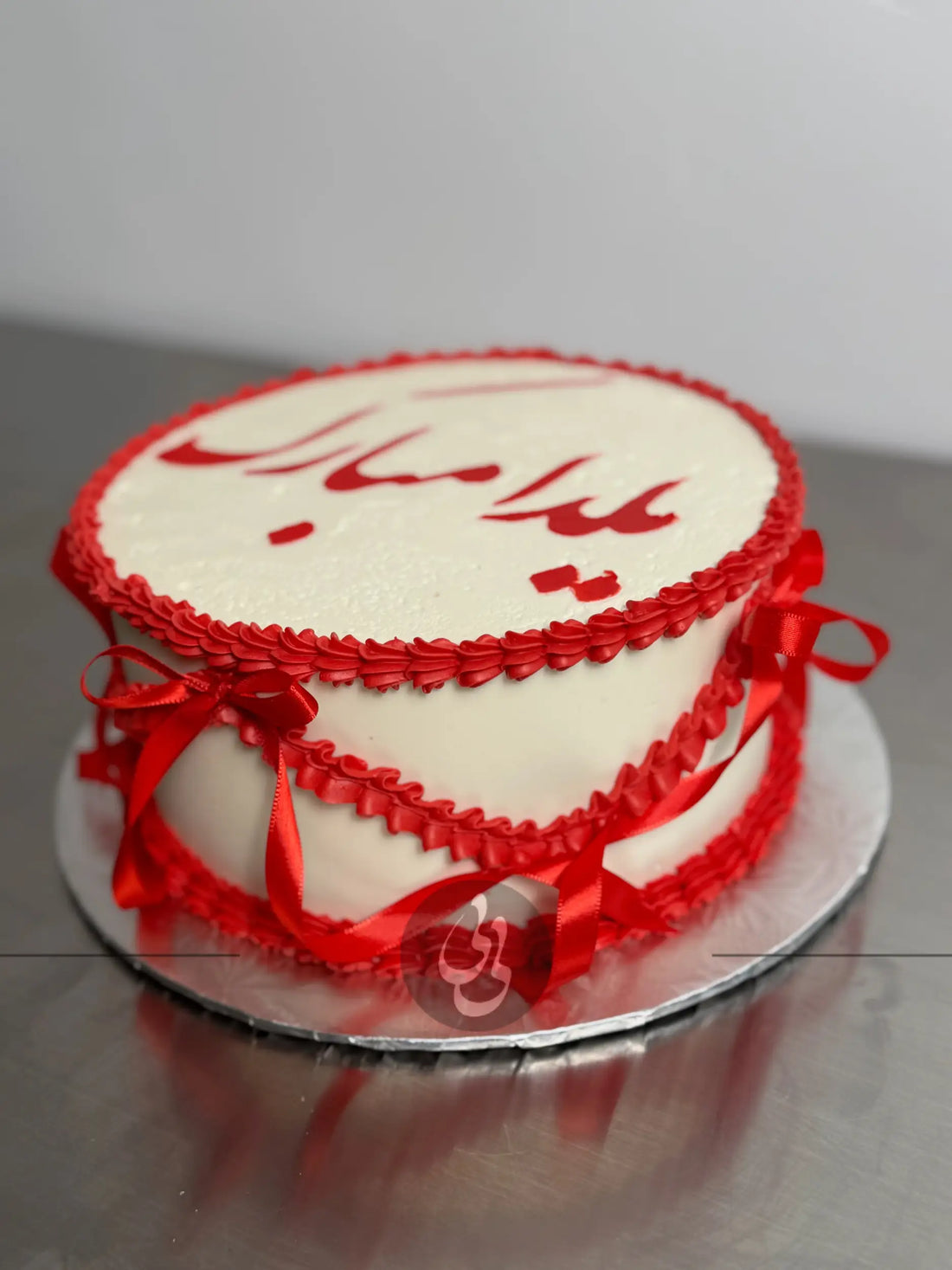 Yalda lambeth and bows cake - custom cake