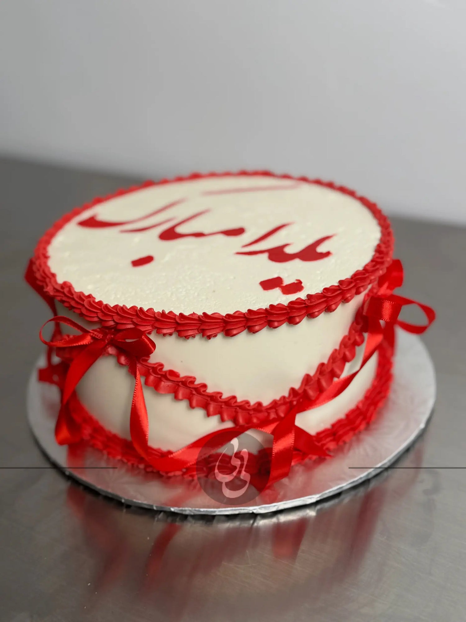 Yalda lambeth and bows cake - custom cake